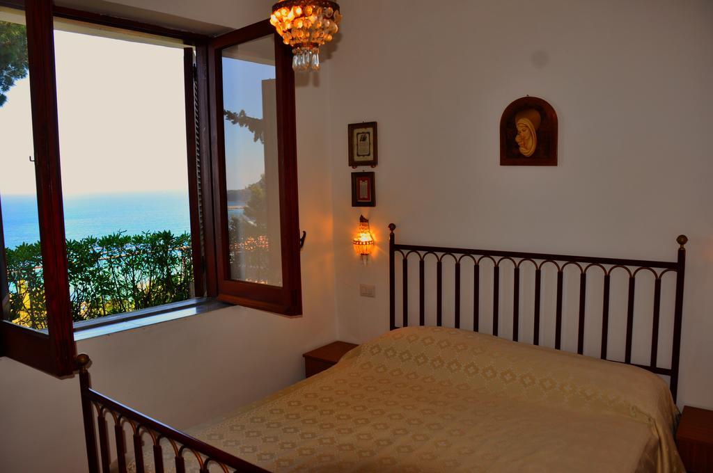 Villa Laura Sea View Apartments Santa Maria di Castellabate Buitenkant foto
