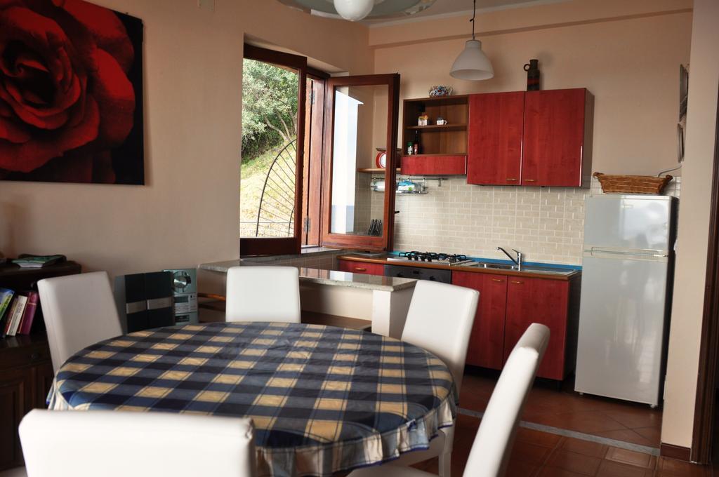 Villa Laura Sea View Apartments Santa Maria di Castellabate Buitenkant foto