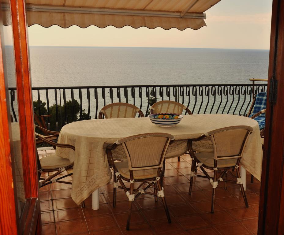 Villa Laura Sea View Apartments Santa Maria di Castellabate Buitenkant foto