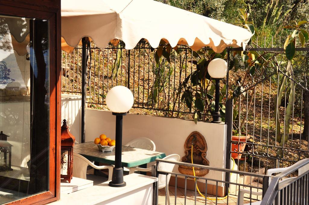 Villa Laura Sea View Apartments Santa Maria di Castellabate Buitenkant foto