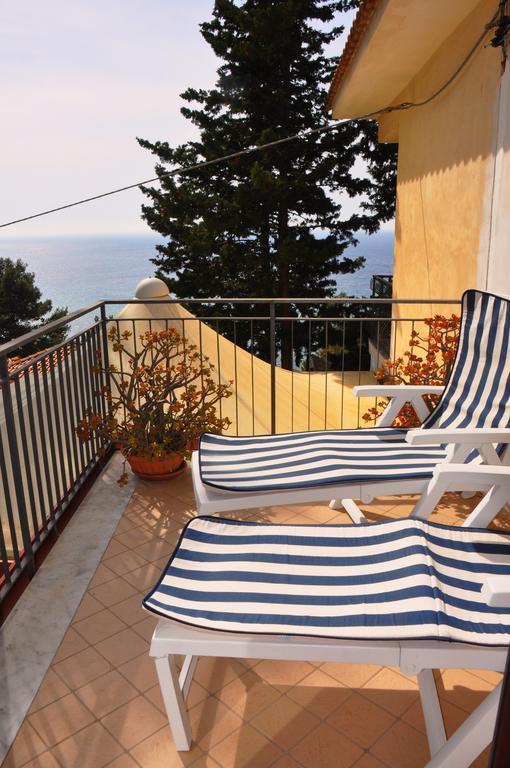 Villa Laura Sea View Apartments Santa Maria di Castellabate Buitenkant foto